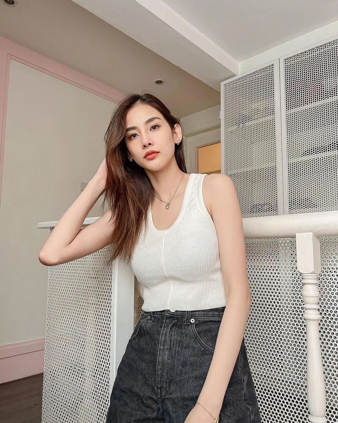 超模|泰国名模瓦拉塔雅，30岁单身未婚的她，美出新高度