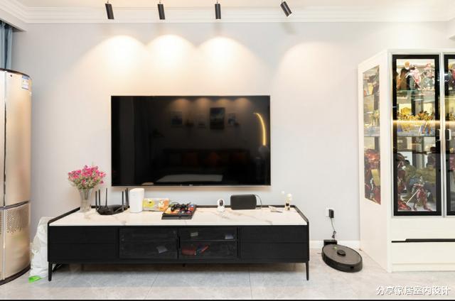 75平现代简约风格,不做电视墙不安装吊顶,装修花了14W太值得了