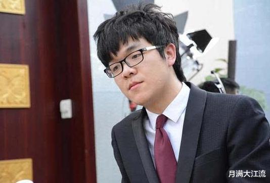 申真谞|天行健 君子自强不息 申真谞是唯一突破了中国90后封锁的00后棋手