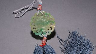 翡翠|旧藏 老翡翠山水意境花形挂佩