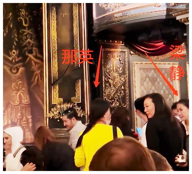 张国立悉尼出海，冯小刚现身洛杉矶豪宅，明星们为何纷纷到国外？