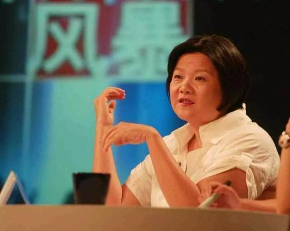 一婚拿绿卡,二婚嫁陈凯歌,四婚嫁装修工人,洪晃的依靠在哪儿?