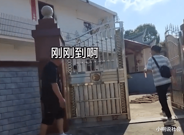广东一女子远嫁江西10年,娘家人浩浩荡荡去探望,结果越走越心凉