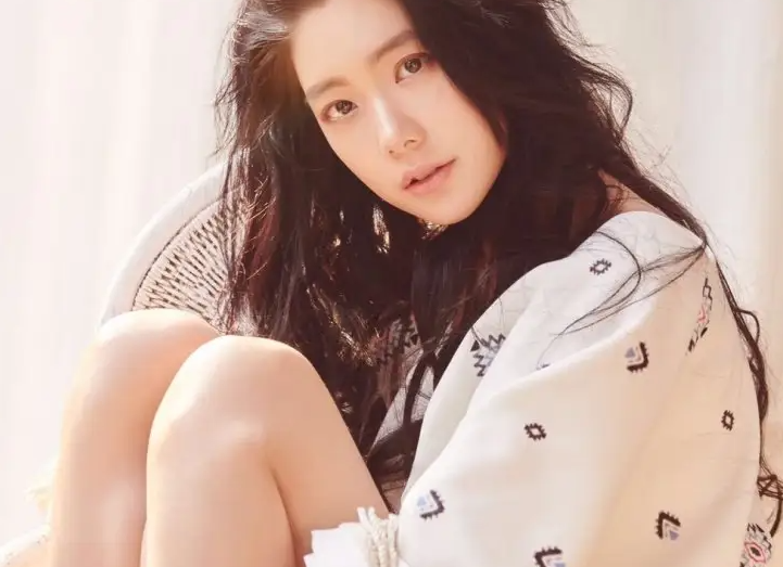 潜规则|潜规则被韩国市场封杀，克拉拉用性感打开了中国市场