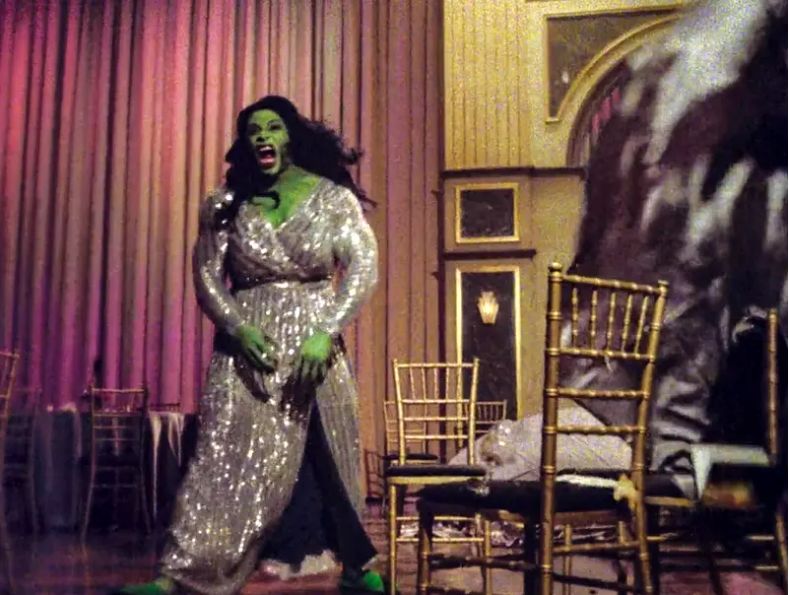 女浩克|《女浩克》女浩克是女装大佬!竟是男人扮演,网友直呼太狗血