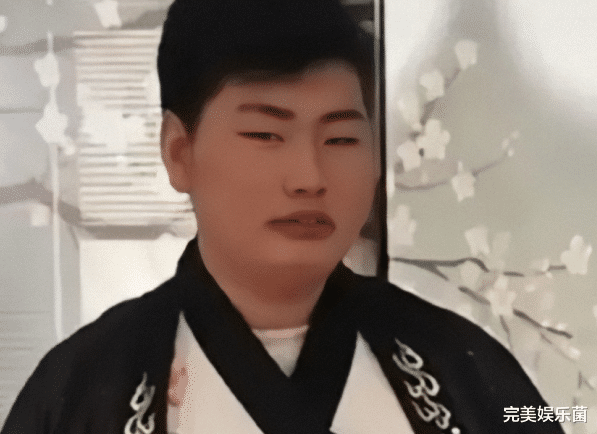 陈萌|陈萌秀中秋节礼品，亲切称朱小伟为大猪蹄子，网友：比陈亚男聪明