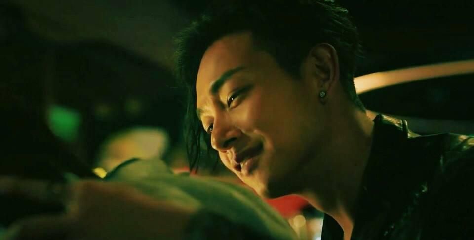 梁烈唯|小配角也有大出路？港剧小配角结婚却请动半个娱乐圈！