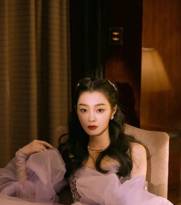 刘海 被王心凌的“公主头”美到了，比高马尾还要减龄洋气，关键还易学