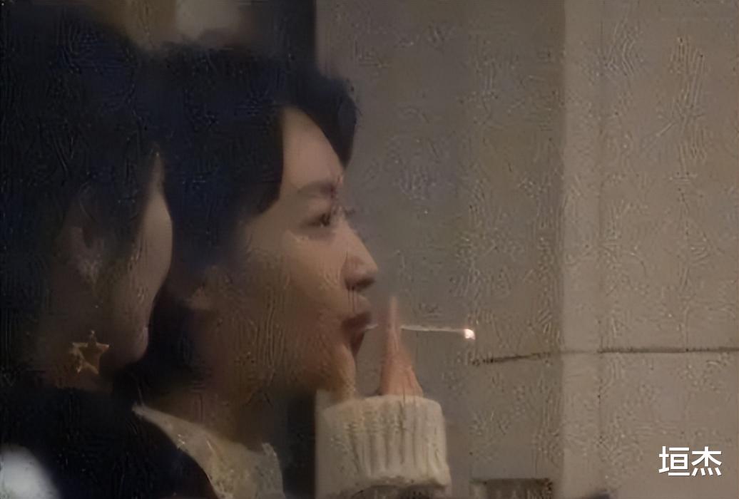 姐姐|浪姐聚会被拍到室内抽烟,结果无人塌房?