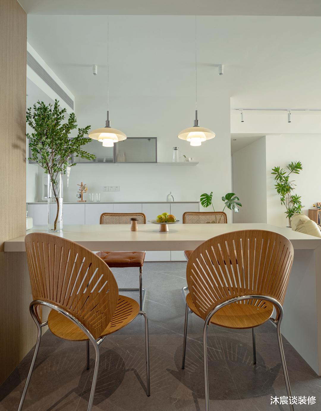 武汉一对夫妻,花1年时间把家装成了极简风,还没入住就被吐槽了