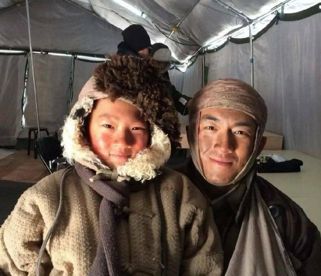 林更新|九亿少女的梦碎了?林更新谭松韵直播,男方被批太随意、不敬业