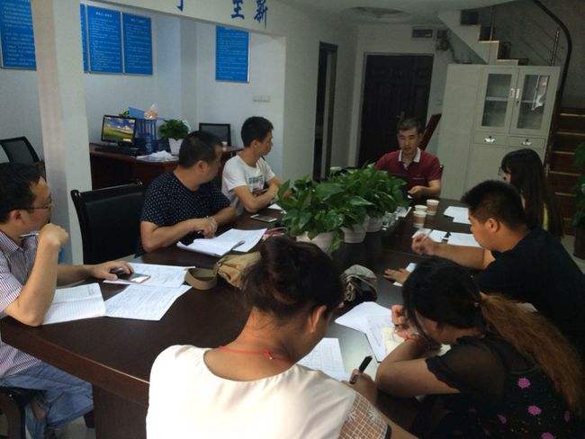 |在体制内工作，大家认为如何跟领导相处？问到痛处了