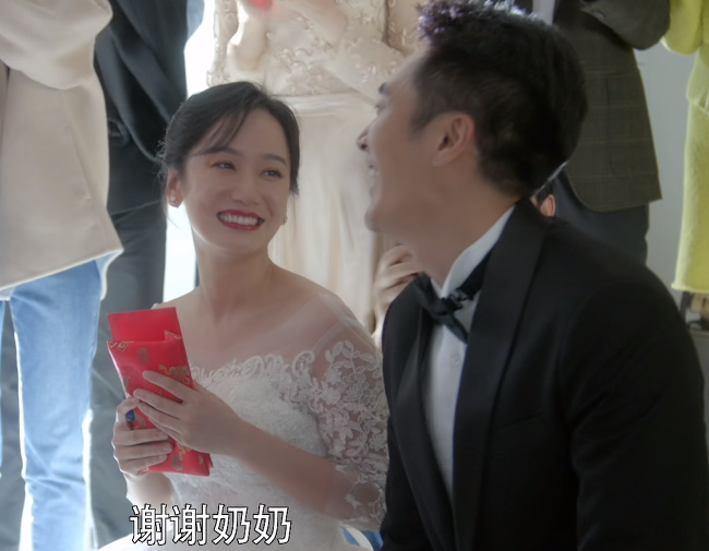 电影|心居:800块一条的丝巾看清婆婆真面目,富家女葛玥比晓琴更可悲