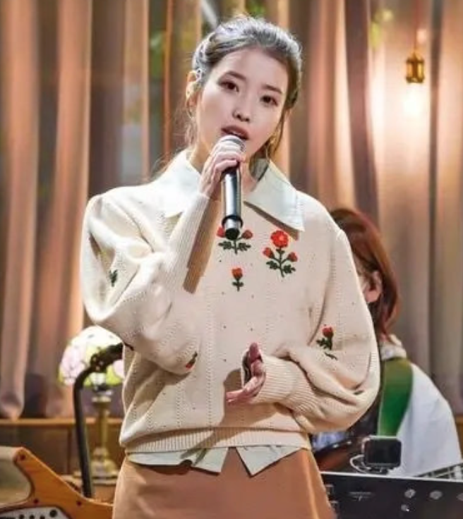 撞衫|撞衫不可怕，谁土谁尴尬！中韩女星穿同款衣服，差距一目了然