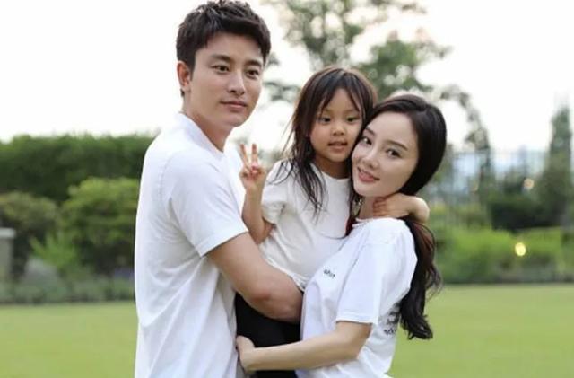 王诗龄|6位父母离异的星二代，王诗龄一年学费25万，甜馨住千万豪宅