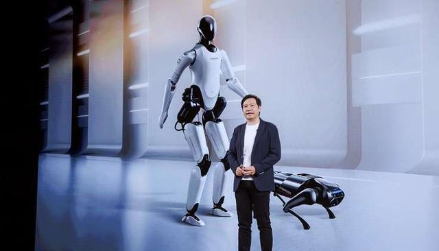 机器人|竞争对手来了？小米在特斯拉人工智能日前推出人形机器人CyberOne