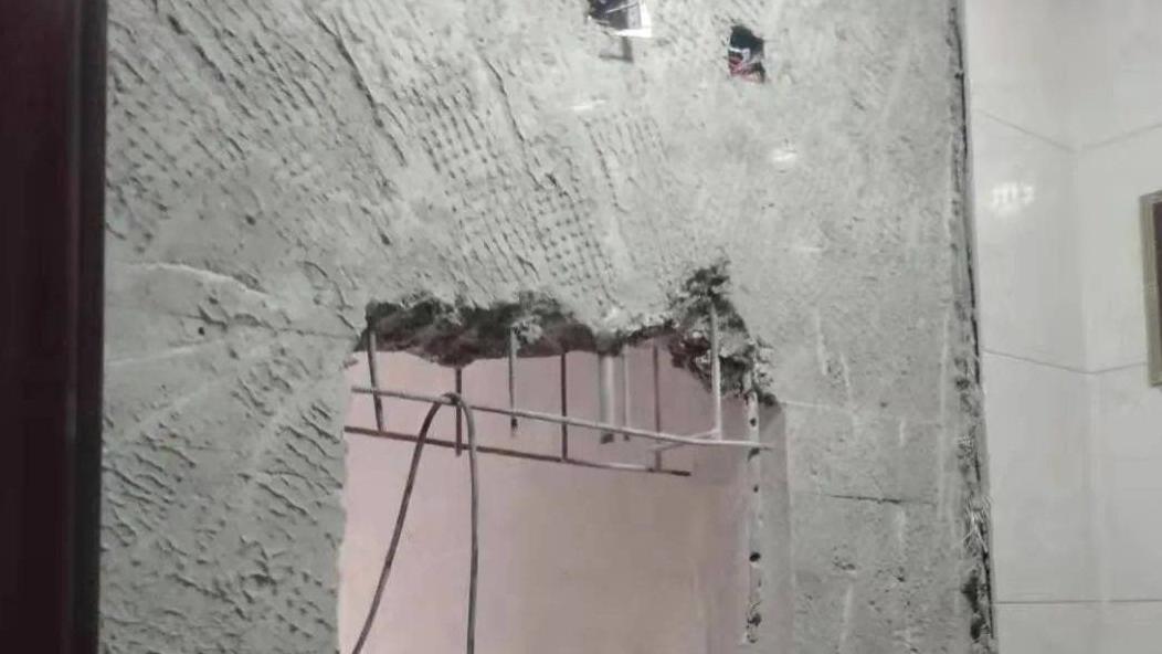 业主在承重墙上打眼，怎么处理？