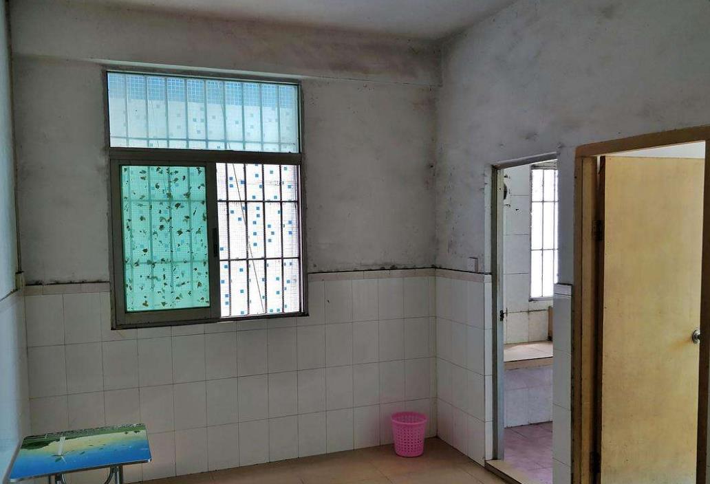2012年,湖南女孩与男友吵架后失联,物业:她家这个月多用五吨水