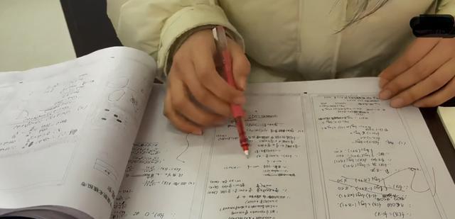 高中英语|期末考试结束，数学老师的快乐又来了，“零蛋”画得越来越顺手了