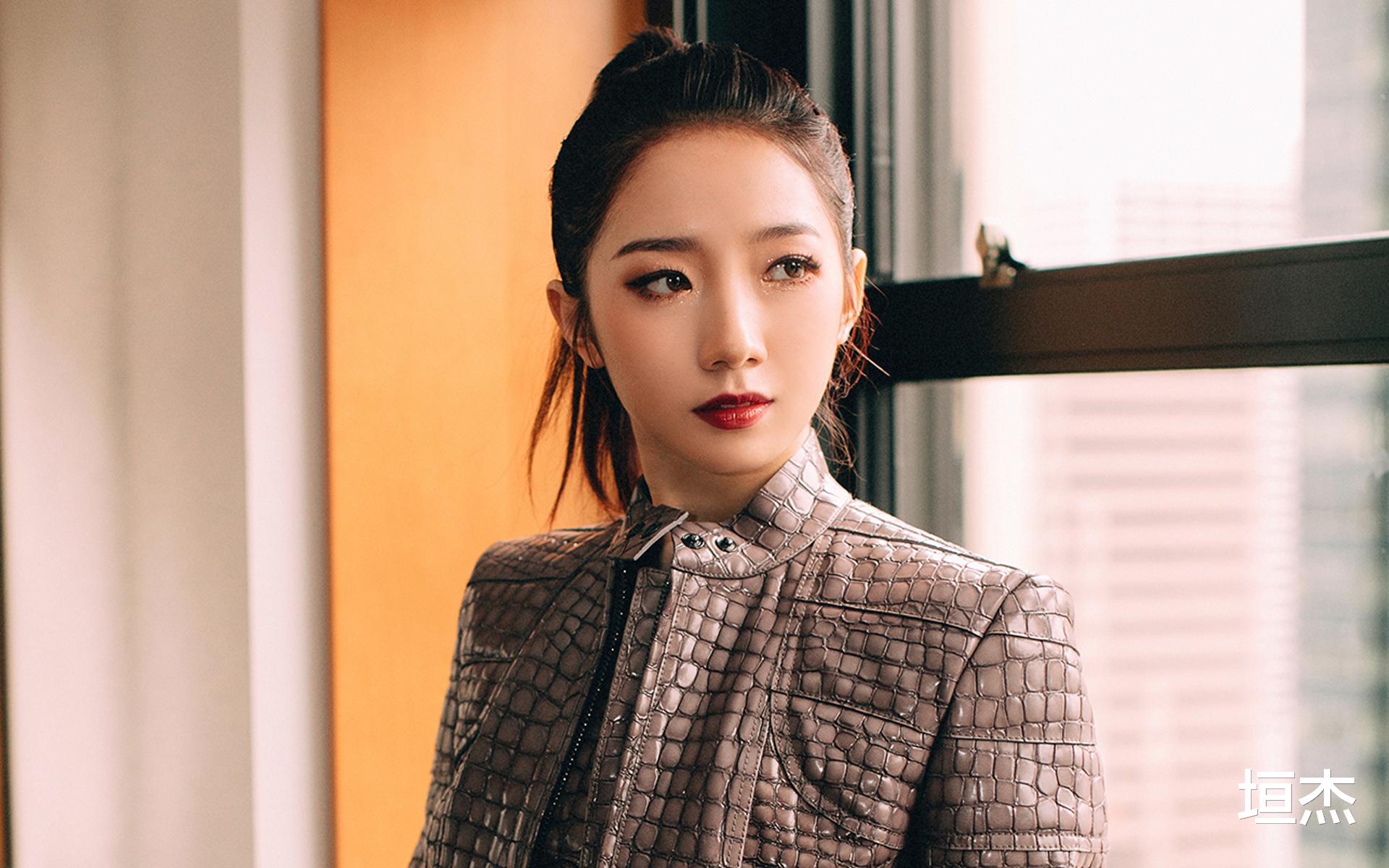 黎姿|图他丑？图他有女友？这10位爱上“丑男”的女星，个个鬼迷心窍