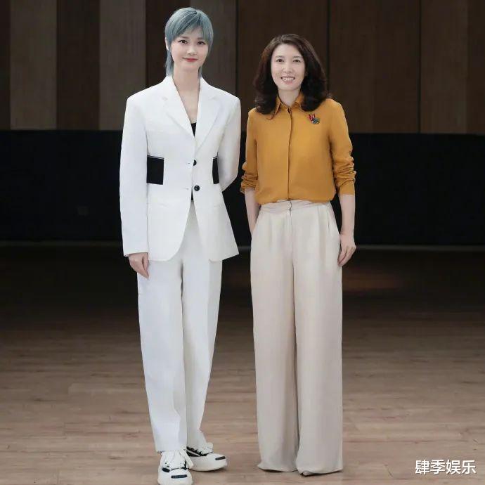 李宇春|被谣言缠身的李宇春，录制新音综，爱奇艺副总姜滨亲自当司机接机