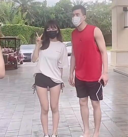 意甲|辽篮动态！前主帅给赵继伟提2要求，郭艾伦自嘲却被美女球迷围观