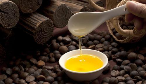 白癜风|最不健康的食用油，真的是“大豆油”吗？医生：这4种油尽量别吃