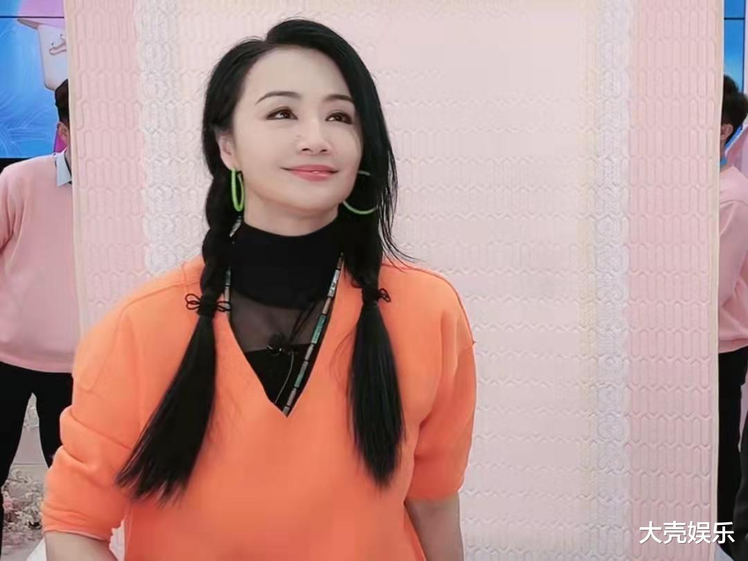 陈婷|曹颖回应手表风波：自己直播没有剧本，也从来不玩套路