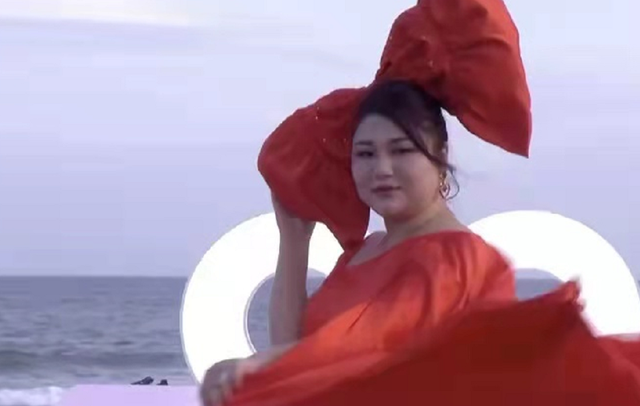 保湿 “红毯女神”多“照骗”！你以为很耀眼，其实没有吹嘘的那么风光
