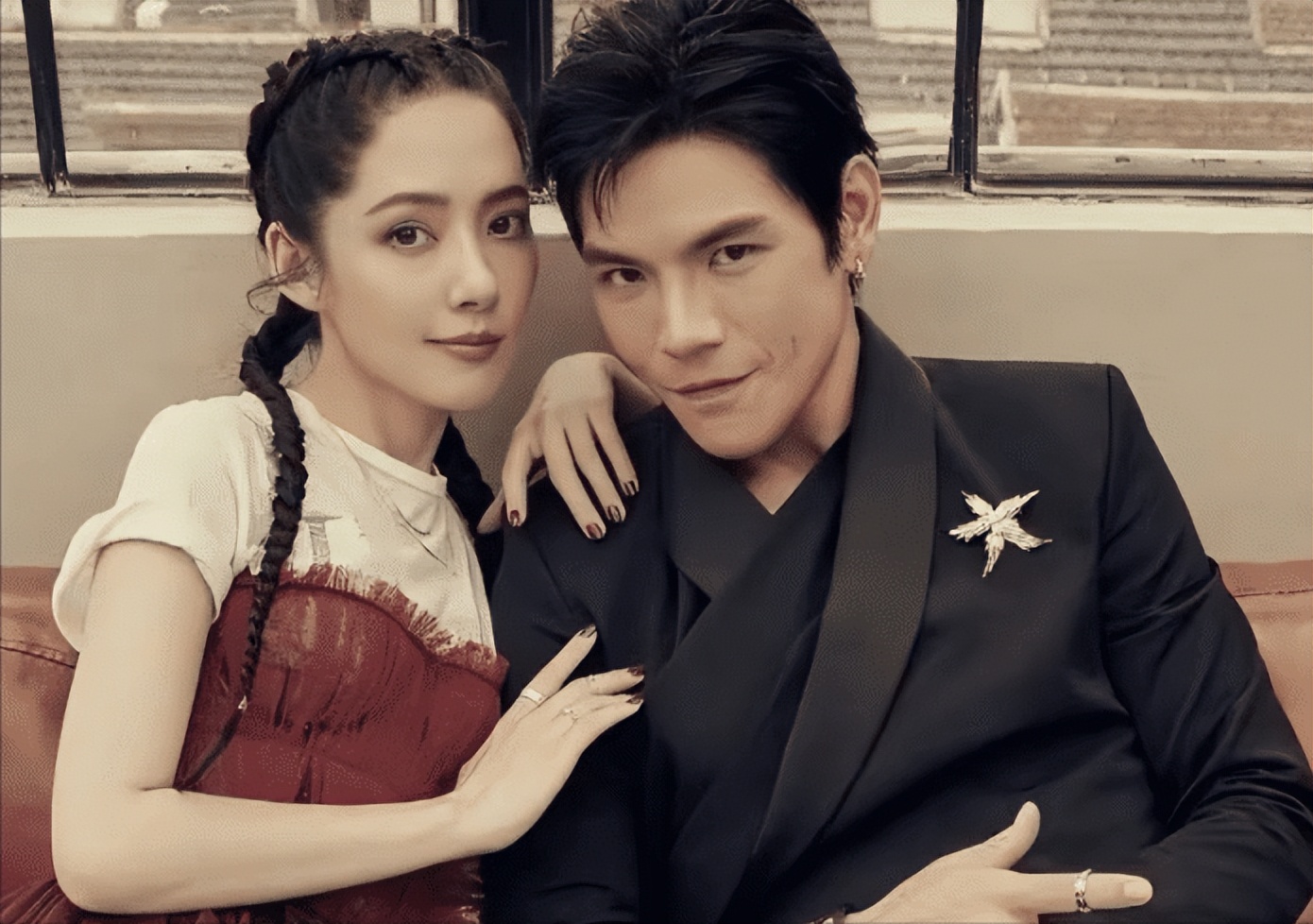 郭碧婷|郭碧婷不敢发声,直接关闭社交动态,还被向太解散了公关团队