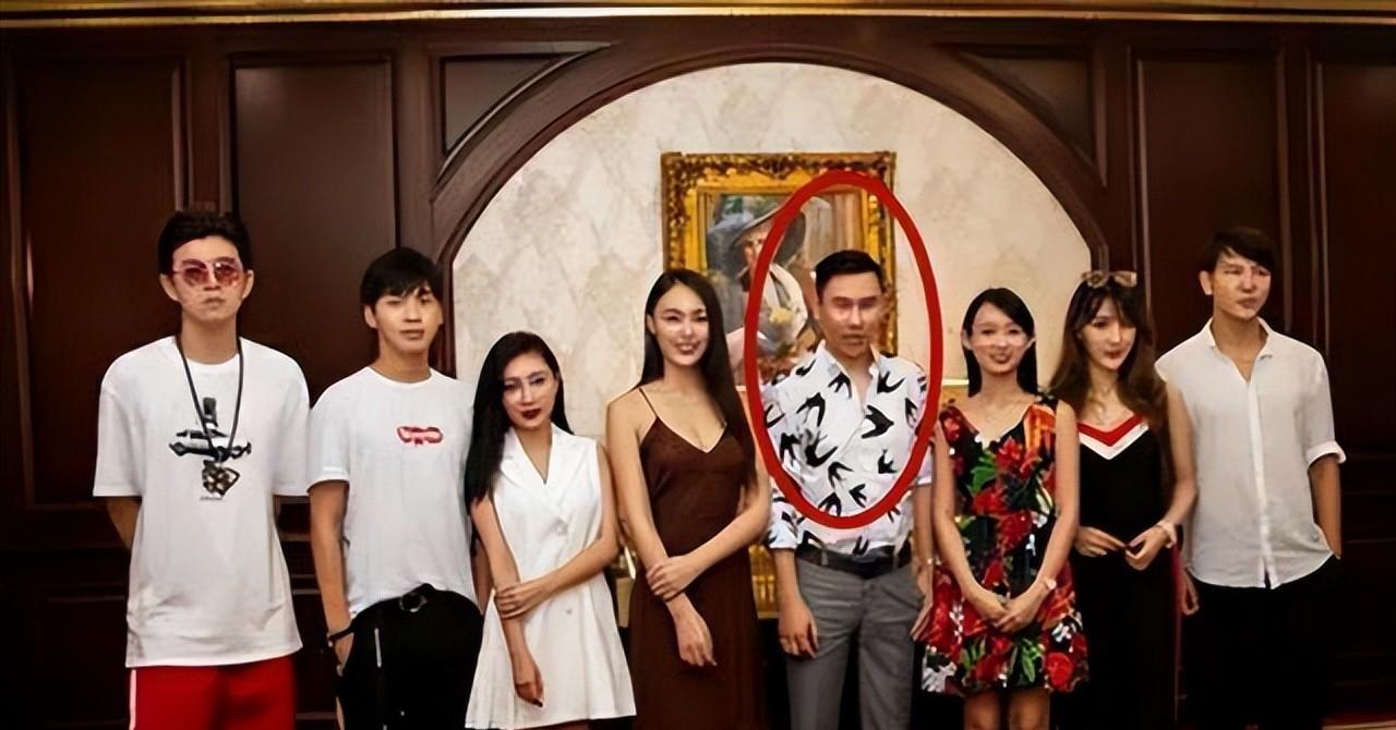 |回顾：导演沈先生落网，靠拍小视频年入百万，女主角都很清纯漂亮