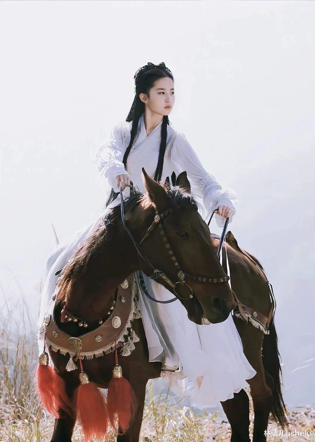 刘亦菲 美人在骨不在皮,18岁到34岁仙气依旧的刘亦菲,冻龄秘诀是这5招