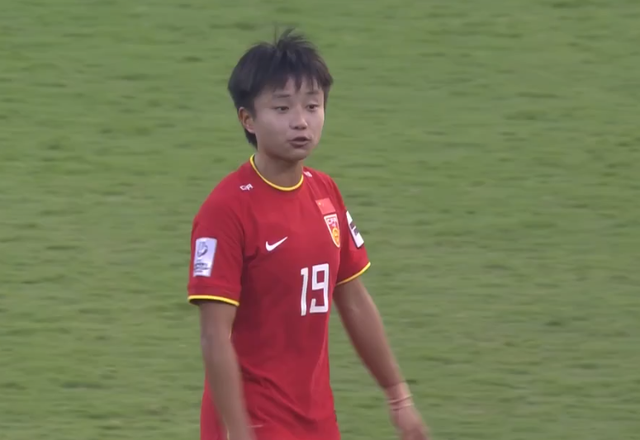 中国女足|中国女足连扳3球，上演超级逆转，3-2击败韩国女足夺得冠军