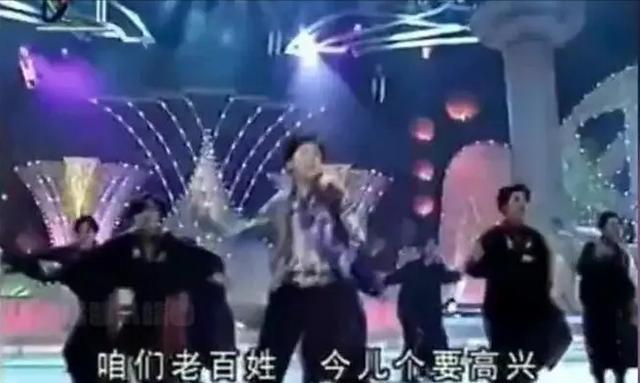 |解晓东：曾连登14年春晚，巅峰时退隐，53岁颜值依旧耐打