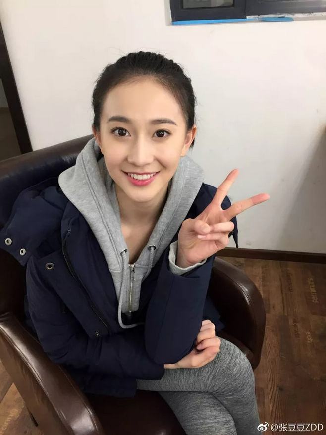 教练|中国最美体操女神，因一张挺胸照“一炮而红”，退役当教练拒进娱乐圈