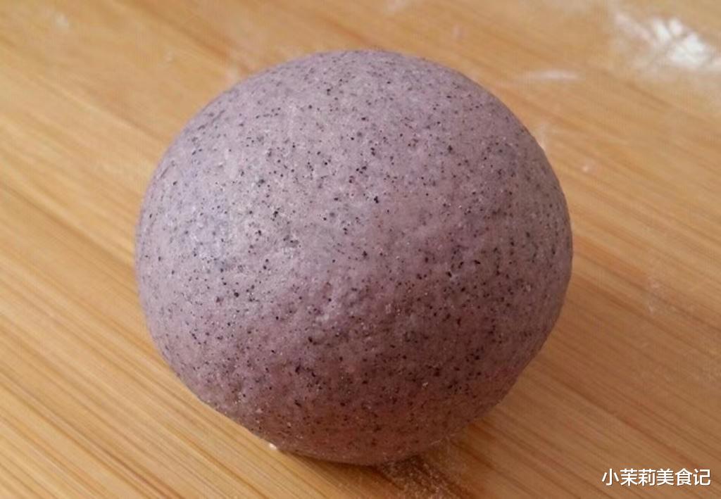 明日小雪，建议大家少吃腌菜和糯米，多吃4样，滋补强身温暖过冬