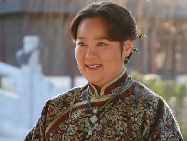 方青卓|一直追求事业的方青卓差点两次婚姻都失败，儿子一句话令她幡然醒悟