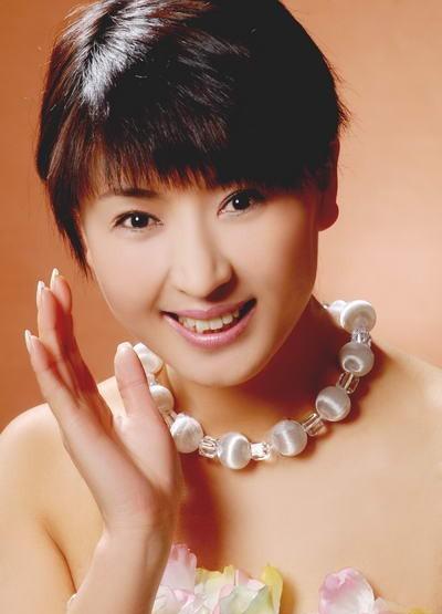 表情包|演员闫学晶：45岁怀二胎，继女劝我放弃，儿子劝我生下来