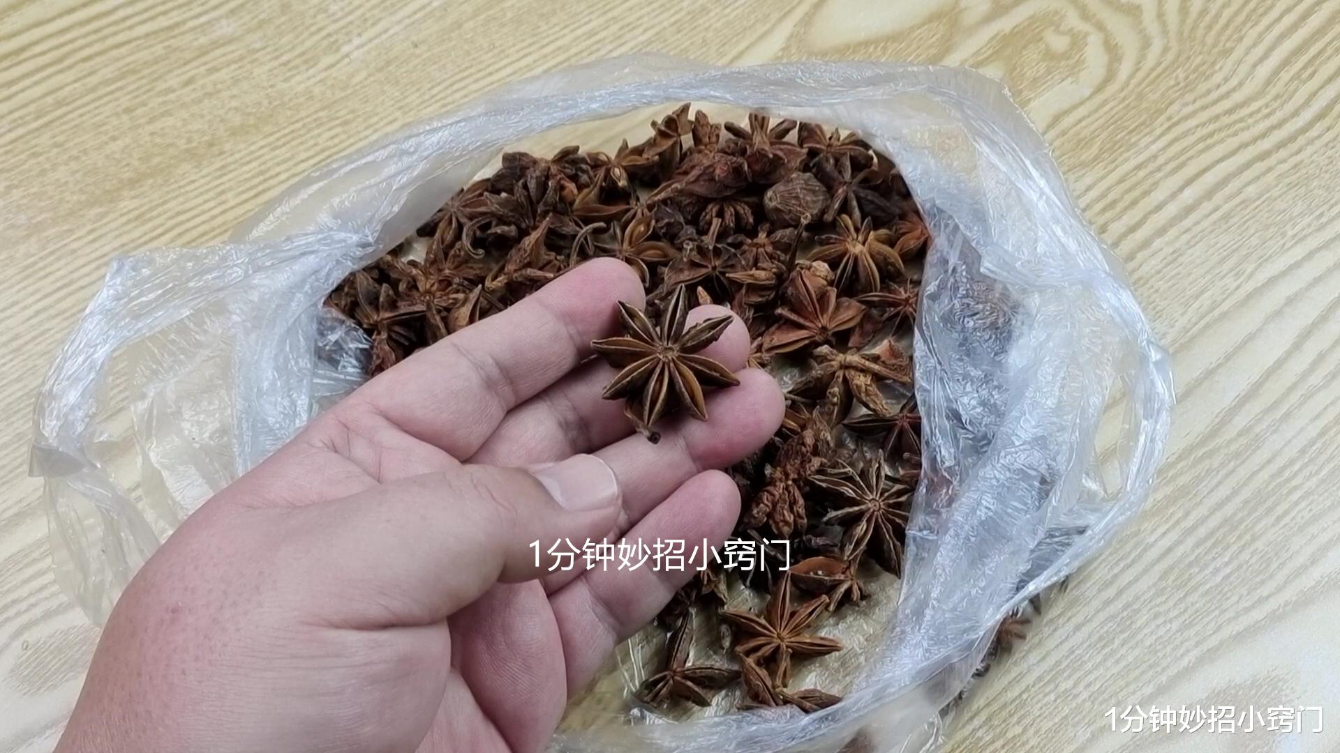 厨房里常用的东西有毒，检查你家厨房有没有，发现有要扔掉