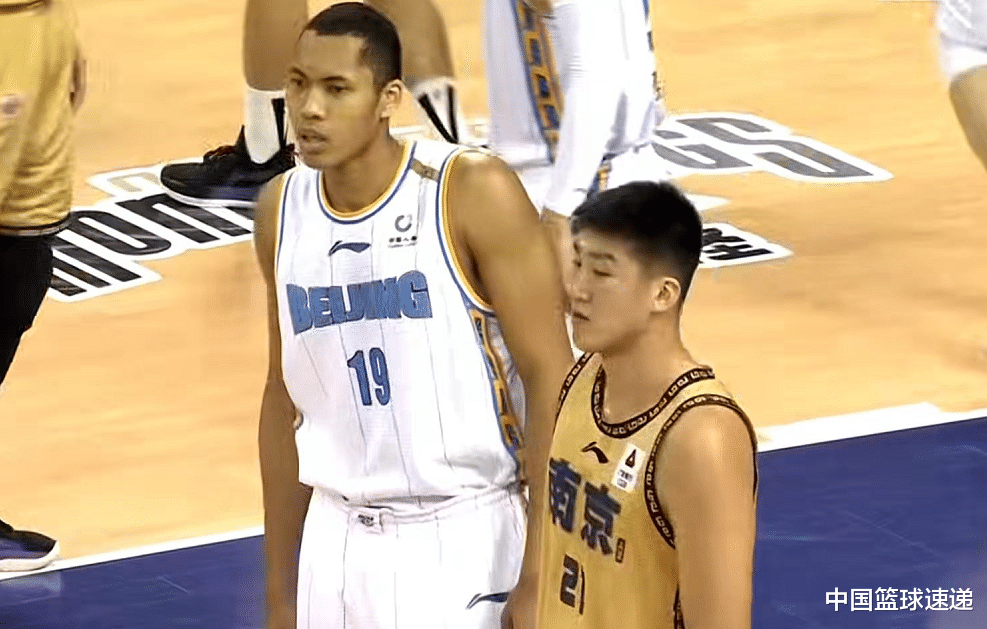 北京男篮|CBA大惨案！北京首钢37分大胜，同曦22轮比赛19连败，翟晓川19+4