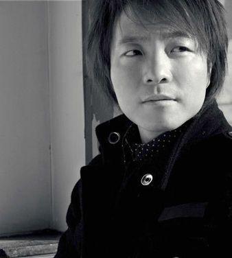 许巍|许巍:初恋妻子和父母帮他克服抑郁症,如今生活幸福,想要孩子