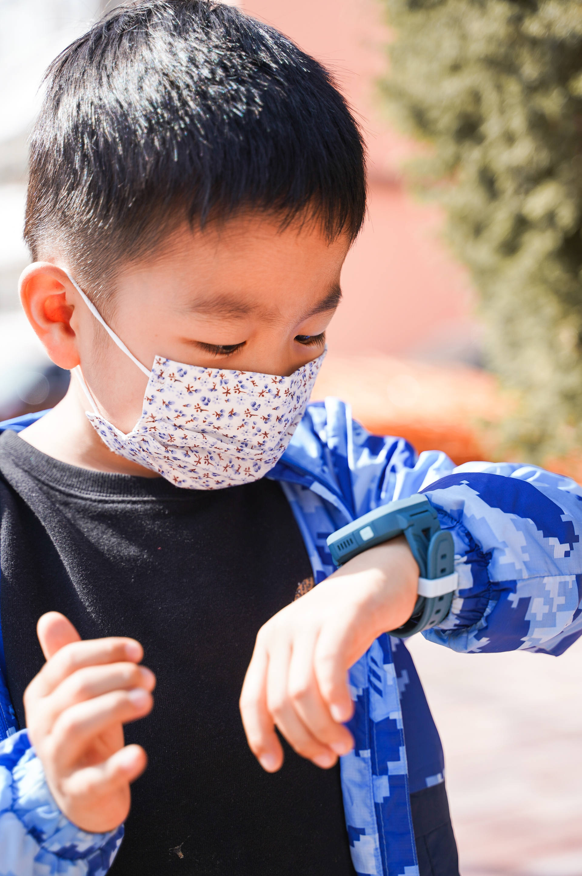 微信|微信加持!360儿童手表10X或许是送给孩子更好的礼物