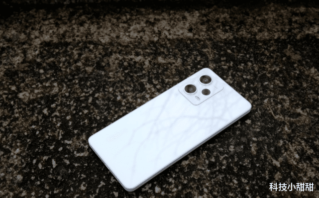 红米手机|2亿像素+210W极充+类钻屏幕,你相信只卖2269元吗?红米“真香”