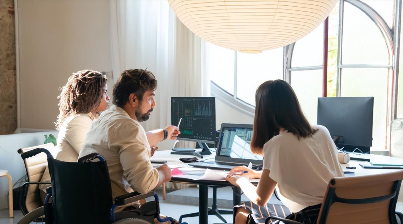 中超|我，铁路局的正式职工，工作30年，告诉你能拿7000元的退休收入吗