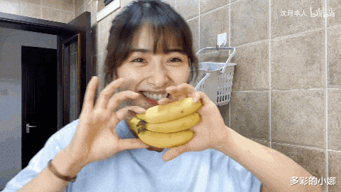 |救命，内娱看不上的沈月，已经火遍越南了！