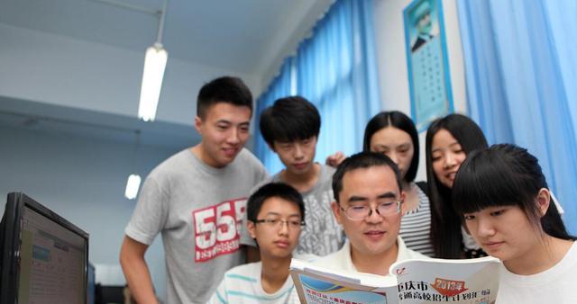 教师|专科本科挑专业,师范类专业好就业,这几个专业也不错