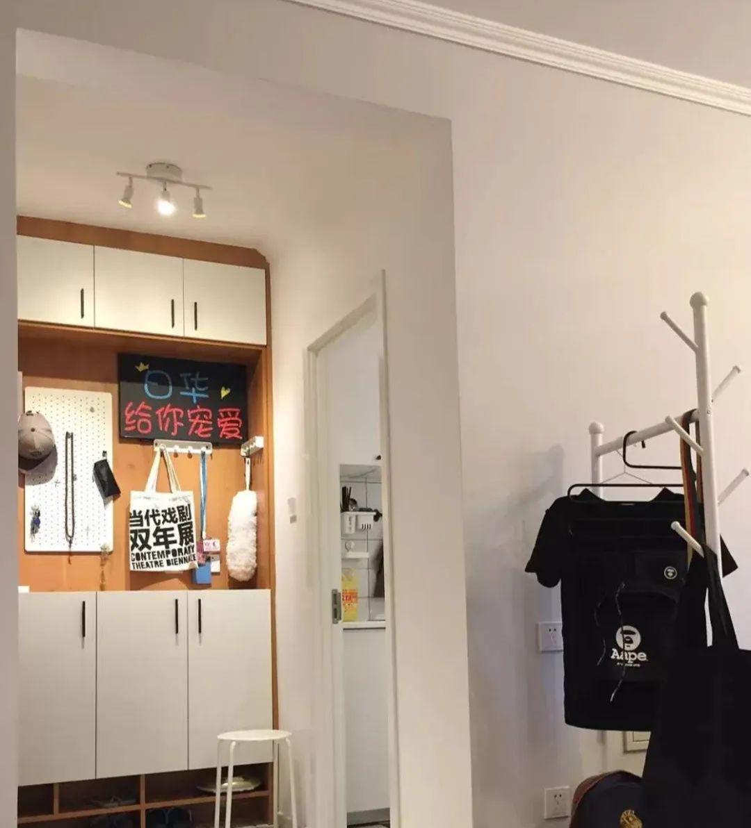 参观朋友花了9W装修的新房,进屋就被入户玄关迷住,很实用,晒晒