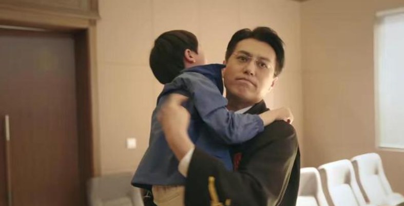 韩东君|首播收视破1，韩东君演技太绝，北京卫视终于狠狠牛气了一把