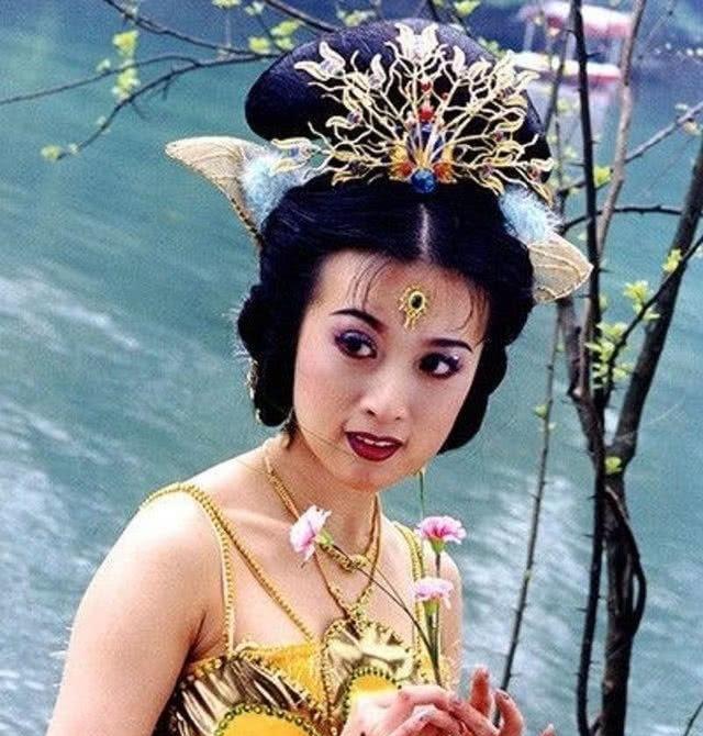 |金巧巧的情感史:吴启华为她花费百万打造婚房,她却转身嫁入豪门