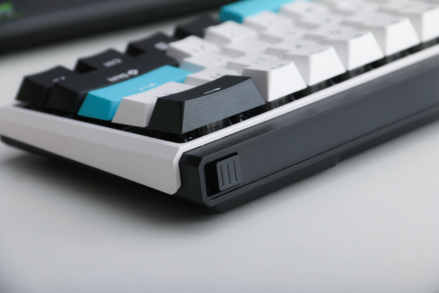 意法半导体|杜伽K330w Plus体验：三模连接，全键热插拔，满足你的客制化